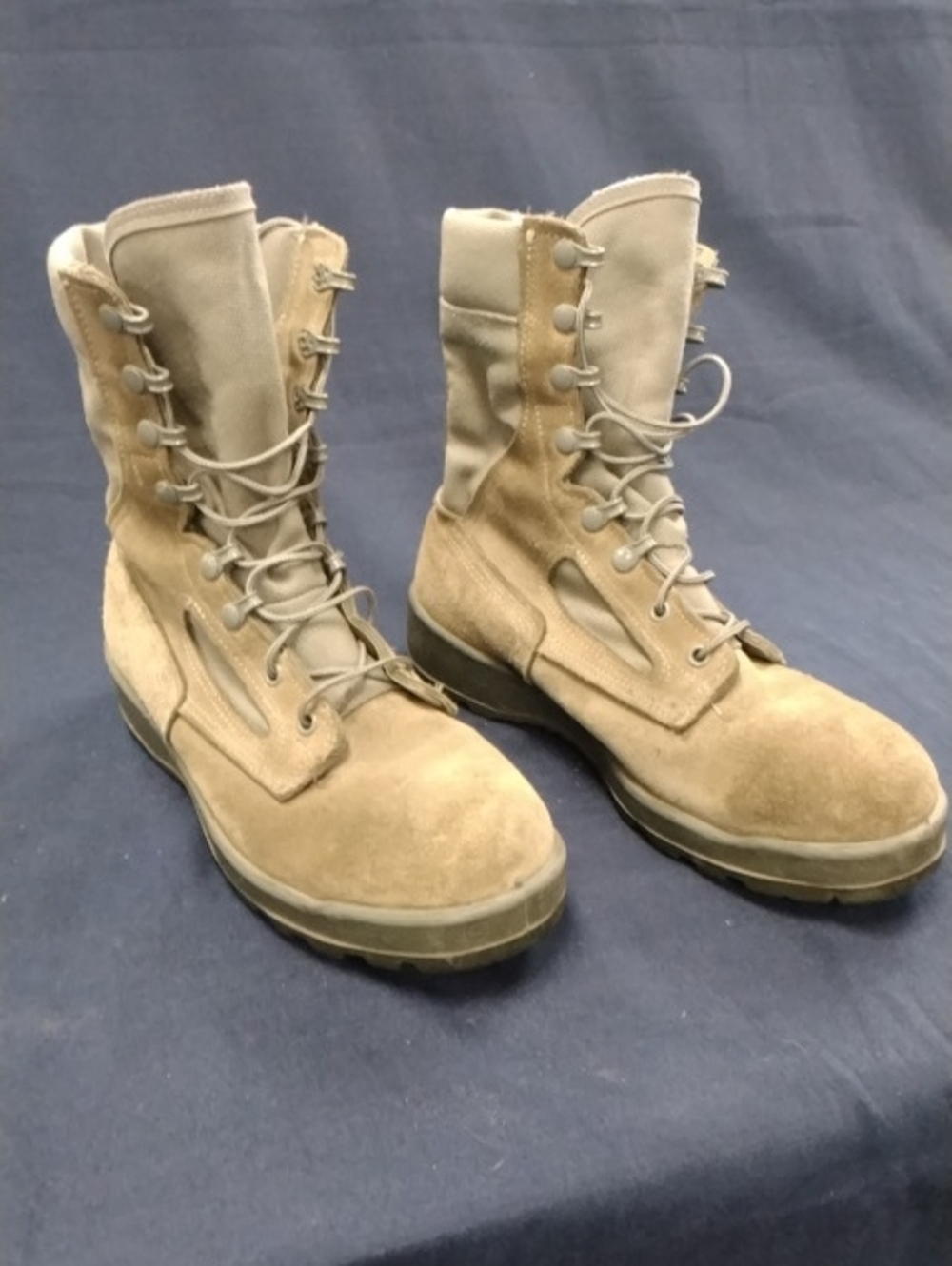 Men's Tactical Lace-Up Desert Vibram Boots in Tan and Green